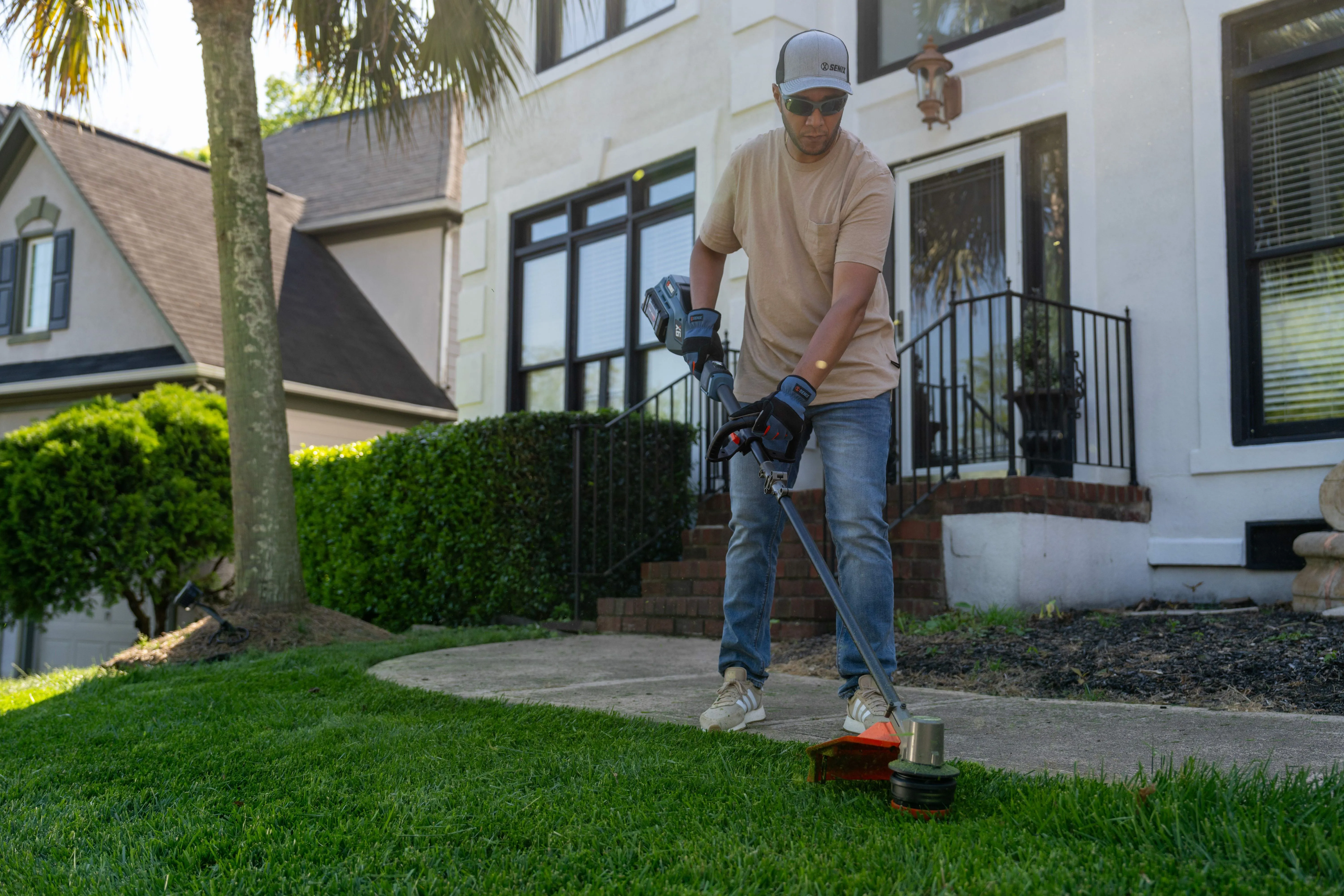 60 Volt Max* Cordless Brushless String Trimmer, 16-Inch Max Cutting Width(Battery and Charger Included), GTX6-M