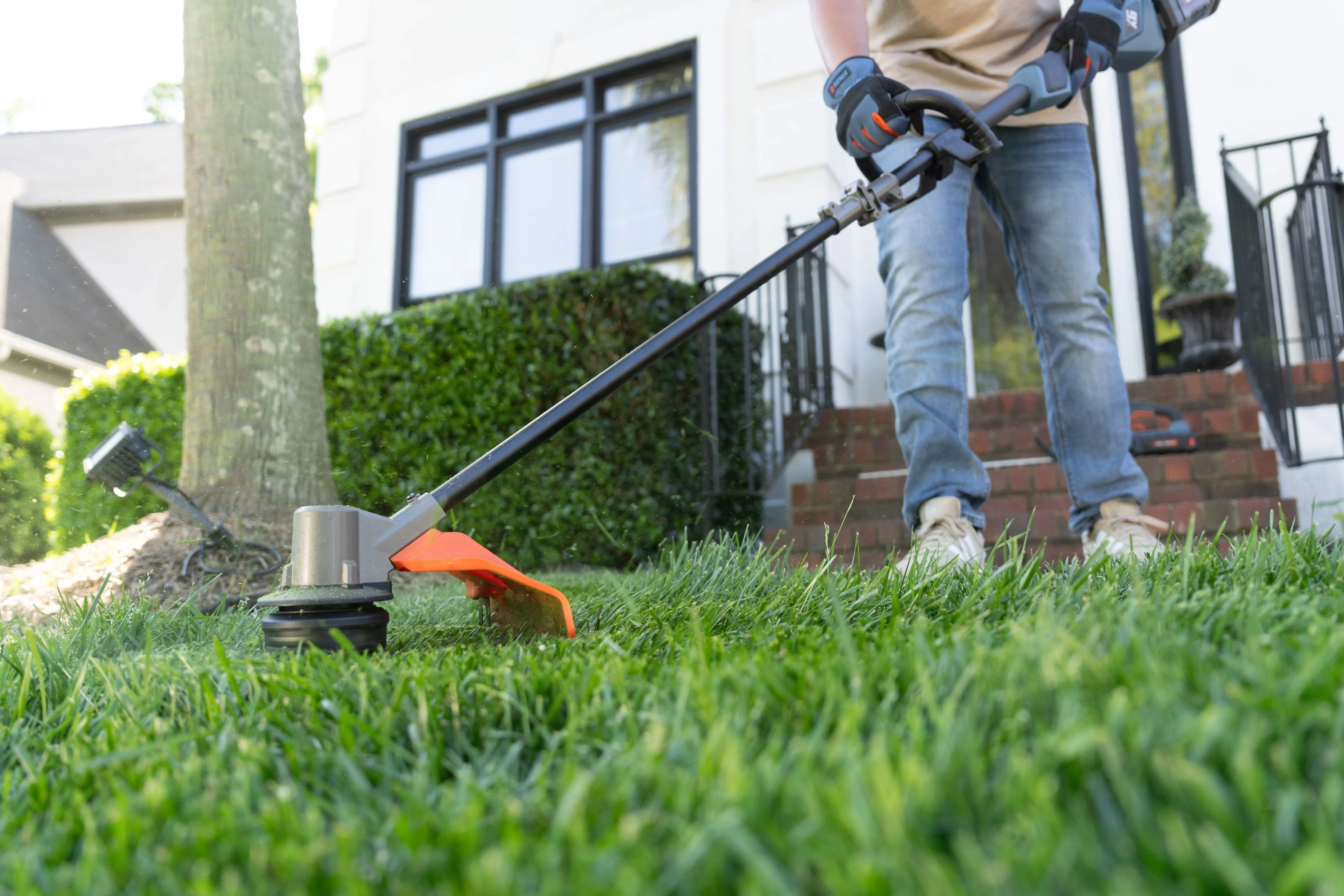 60 Volt Max* Cordless Brushless String Trimmer, 16-Inch Max Cutting Width(Battery and Charger Included), GTX6-M