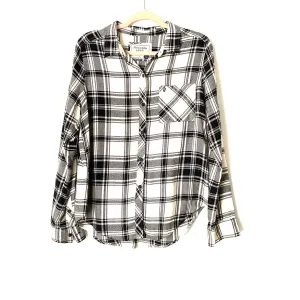 Abercrombie & Fitch Black/White Plaid Button Down Top NWT- Size L