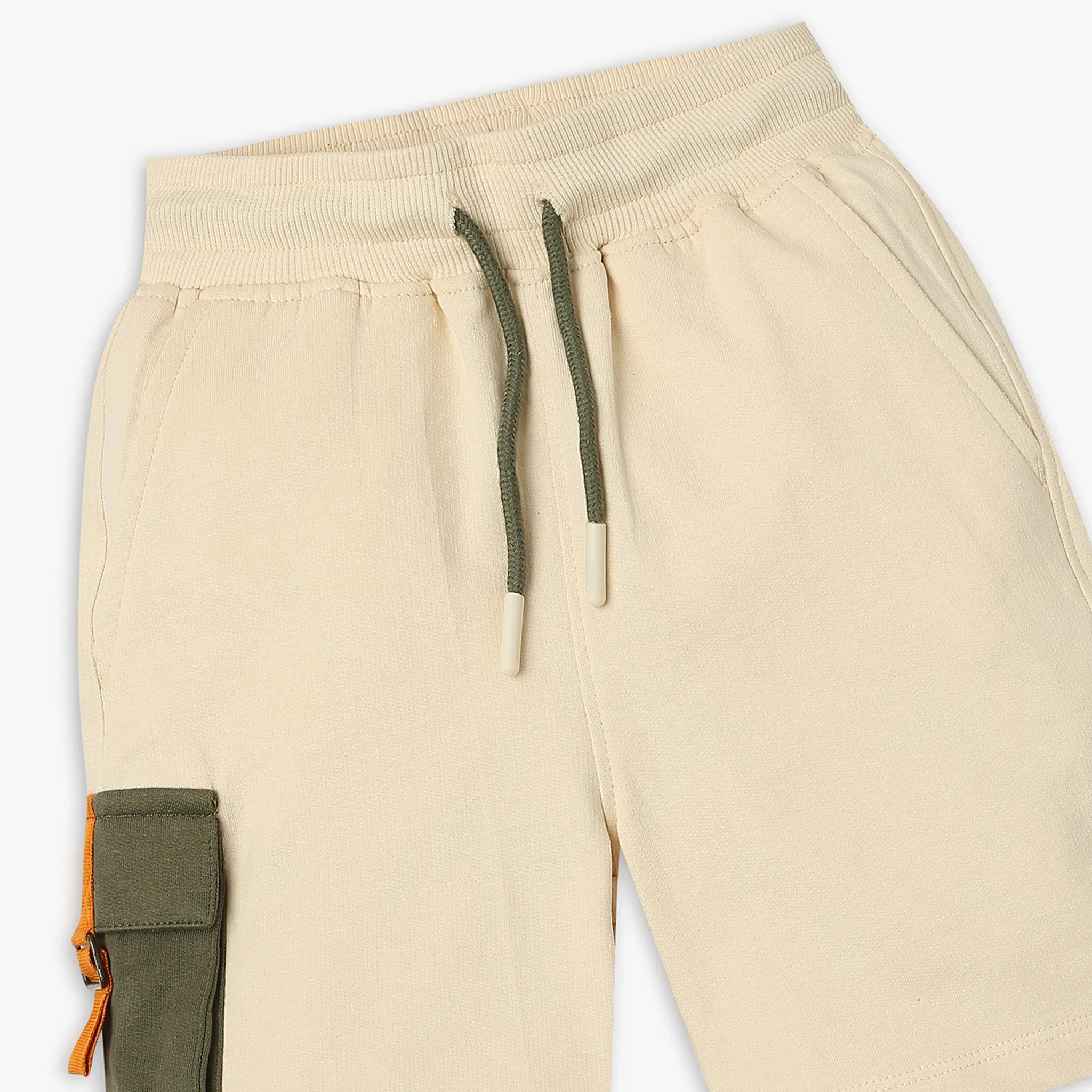 Boys Regular Fit Solid Mid Rise Shorts